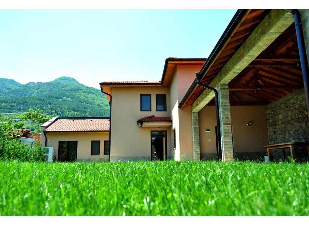 Yustina Villas Guest House 外观 照片